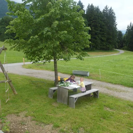 Gospodarstwo agroturystyczne Berghof Voeglerbrand Andelsbuch